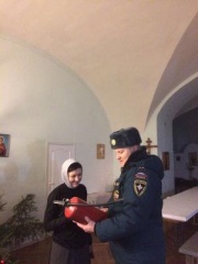 Сотрудники отдела надзорной деятельности и профилактической работы Фрунзенского района дежурили на Рождество.